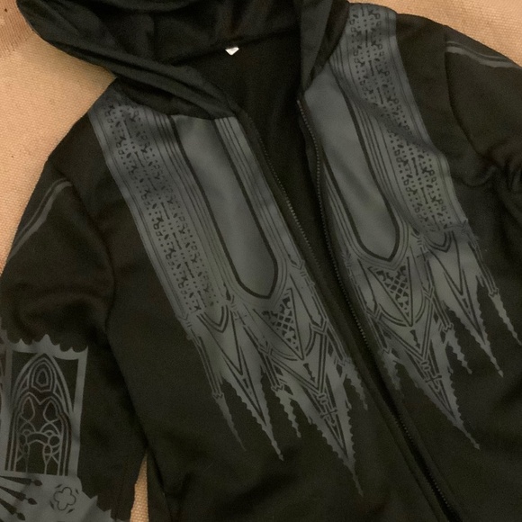 Gothic cathedral design cloak style hoodie - Picture 3 of 7